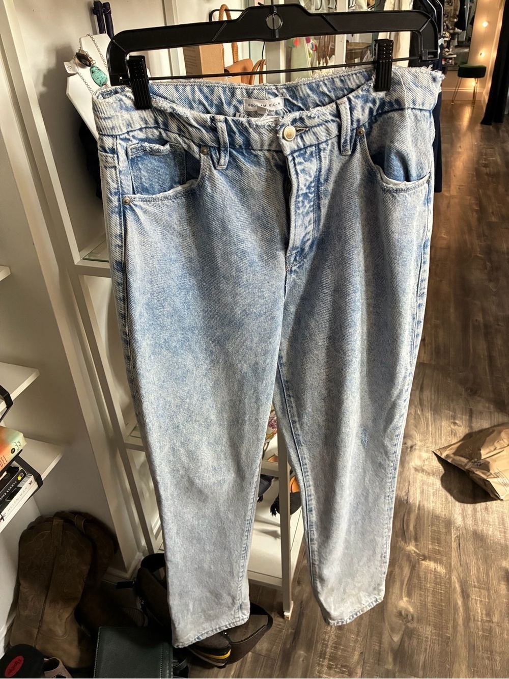 Good American Light Blue Boyfriend Jeans